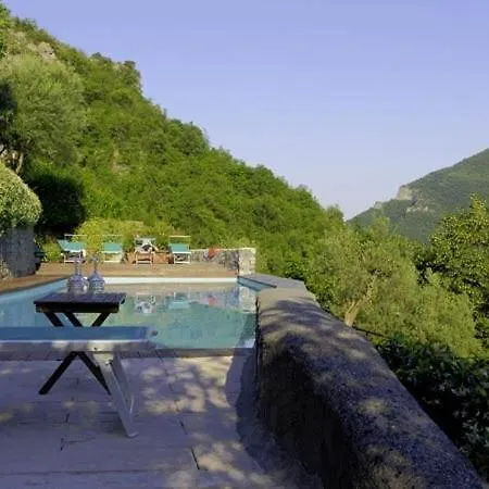 - Di Castelbianco Colletta