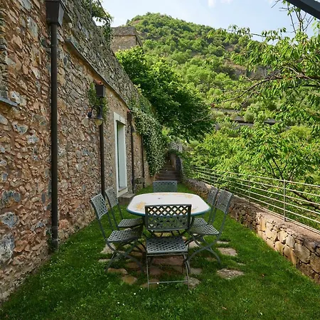 - Di Castelbianco Apartman Colletta