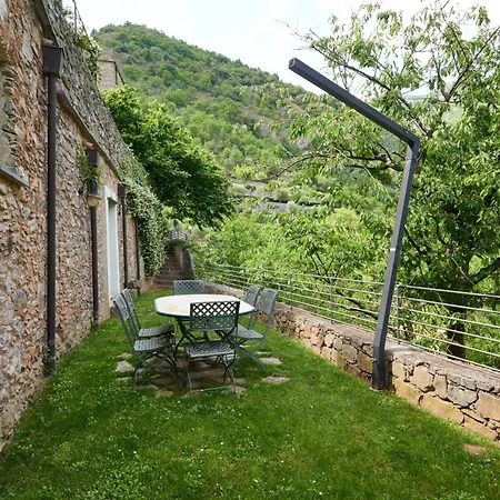 - Di Castelbianco شقة *
