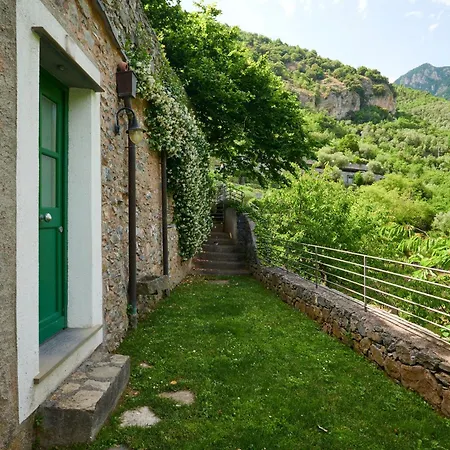 - Di Castelbianco Apartman