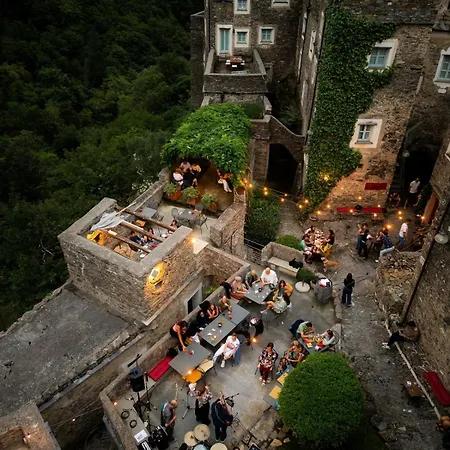 - Di Castelbianco *