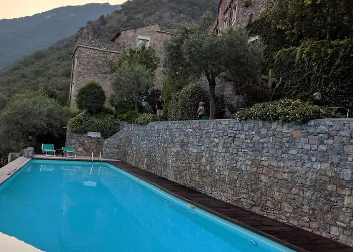 - Di Castelbianco Apartamento Colletta